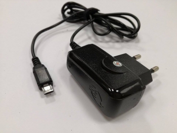 Pakrovėjas 220V -> Micro USB